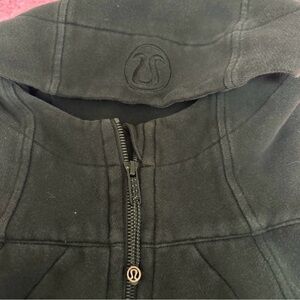 Women's Black Lululemon Scuba